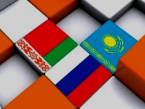 Минулий в Казахстані саміт глав держав-учасниць ЄАЕС виніс рішення, що схвалює вступ середньоазіатської республіки до СОТ з одночасним затвердженням списку товарів, на які не поширюються норми єдиного митного тарифу союзу