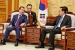 Президент Росії в супроводі губернатора Примор'я здійснив державний візит до Республіки Корея