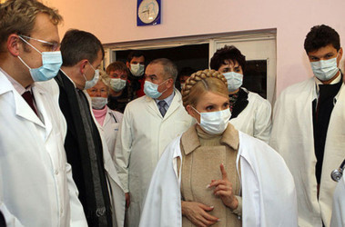 17 січня 2012, 15:10 Переглядів:   Тимошенко не підпускає до себе лікарів