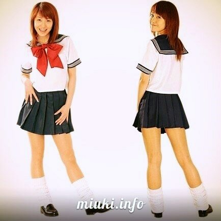 Матроска - поширений вид форми, що носиться дівчатами в середній і старшій школі і іноді в початковій
